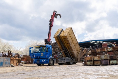 Kamiony s hydraulickou rukou