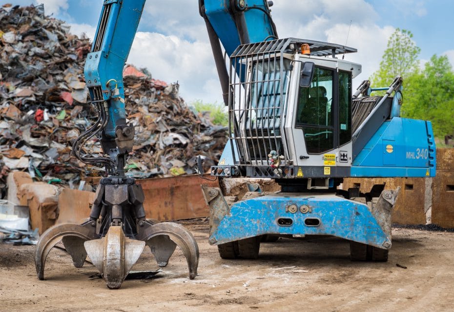 Demolice nakladačem FUCHS