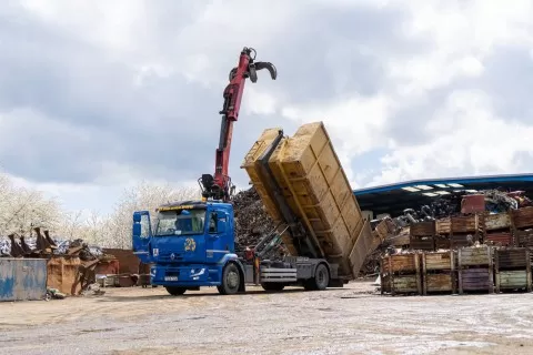 Kamiony s hydraulickou rukou